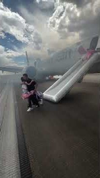 🔥 Aircraft Fire Emergency | Rapid Evacuation