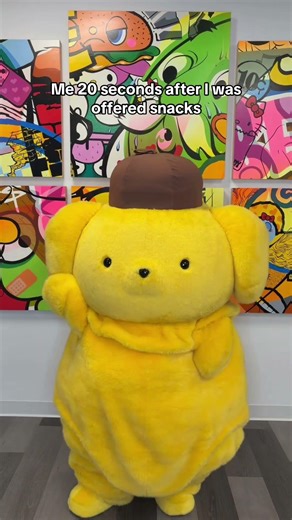 Pompompurin is ready for his snacks!🍮 #HelloKittyandFriends #Sanrio