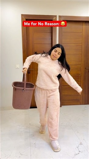 Apke sath bhi hota hai aisa ? 😂 #priyalkukreja #shorts #ytshorts