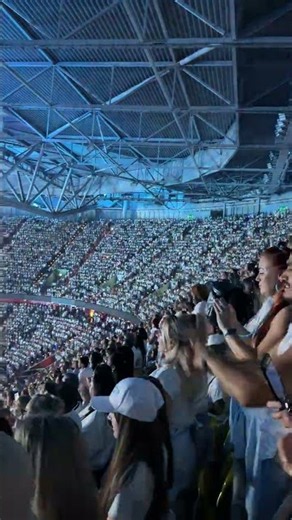 Backstreet Boys - Larger Than Life - live in Düsseldorf #liveinbratislava