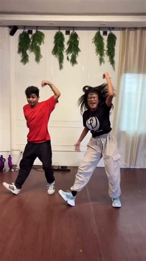 When the beat hits different, so do we🤟🏻🪩 Bengali rap hit different bro 😎🫶🏻 💃🏻🕺🏼CRO: Paul ❤️.
