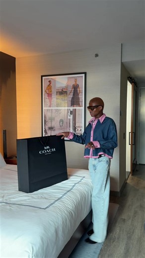 UNBOXING A GIFT FROM @Coach x @Brain Dead 🤭 | unbox