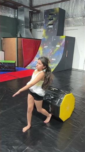 Kids gymnastic classes