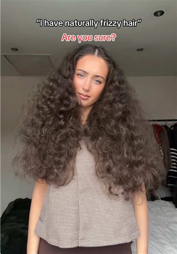 Frizzy Curly Hair Solutions: Embrace Your Natural Curls