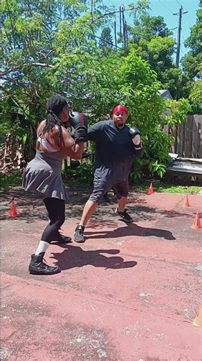 Backyard Boxing Light Sparring Part 3 #boxing #nature #fitness #sparring #fighting
