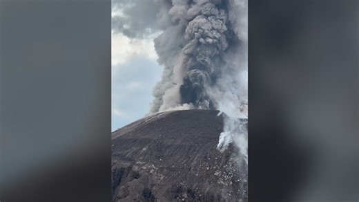 Tourists race down erupting volcano. See the frightening escape.