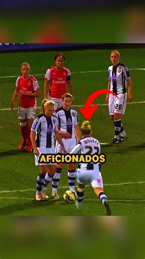 ¡El Tiro Libre Más Inteligente de la Historia! 🤯⚽ #fútbol #soccer #shortfeed#viral #moments