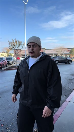 Hosting the carne Asada? You already know the twisted teas are coming @Twisted Tea Que nunca falte el toque que pone a todos a celebrary a disfrutar #KeepItTwisted #YoAmoTwistedTea #AD (viewers must be 21 )