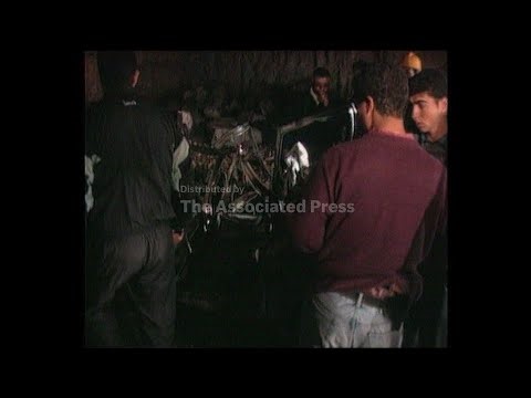 West Bank - Man killed in car bomb