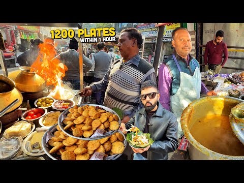 Most Delicious Indian Street Food Bkfst | Crunchiest Kachori, Moradabadi Dal Makhani, Lacha Paratha