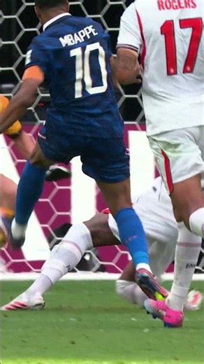 Goal No. 10 for Kylian Mbappé at this #FIFAWorldCup. 🔟🇫🇷#FIFAWorldCupOnYT