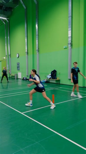 How to Improve Your Split Step Speed (bBadmintin Footwork Drills)