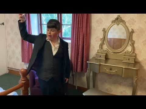 Jeff Wayne’s War of the Worlds in 7 minutes. Directed, Edited, and Narrated by Alfred (Age 11).