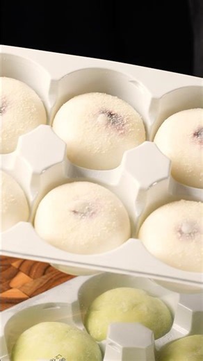 Soft Stretchy Cheesecake Mochi Ice Cream | Mukbang ASMR Eating