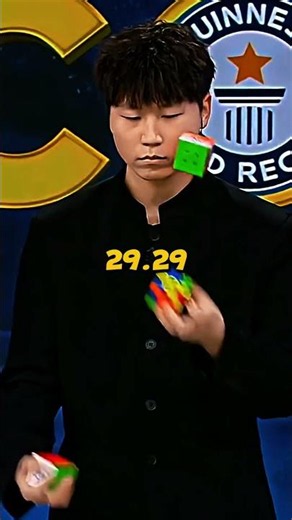 3 Cubes, 3:29.29 — The Insane Juggling Cube World Record 😳 #rubikscube #cubing #worldrecord