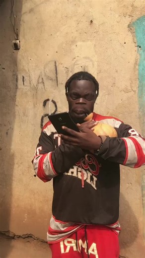 Papa Hiti Wacu: Dancer from Congo