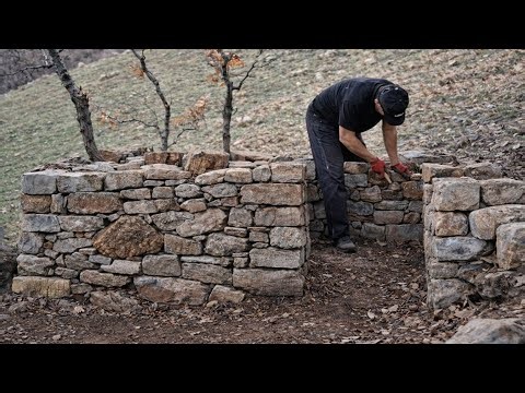 Building a Dry Stone Cabin in the Mountains