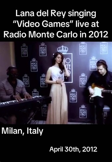 Lana del Rey singing “Video Games” live at Radio Monte Carlo in Milan, Italy. April 30th, 2012 🤍 #lanadelrey #lanadelreylive #videogameslanadelrey #lanadelreyrare #lanadelreytok