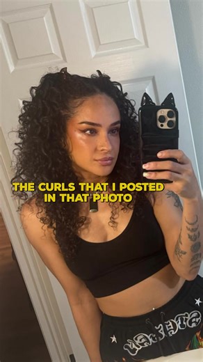 Dakota Kai's Curly Hair Surprise