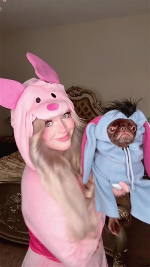 Winnie the Pooh Halloween Costume Reveal Transition 🐷🫏