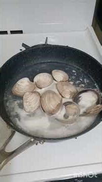 Cooking up Canadian Quahogs