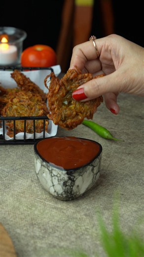 Crispy Onion Pakoda 😋 | Ultimate Monsoon Snack Recipe #shorts