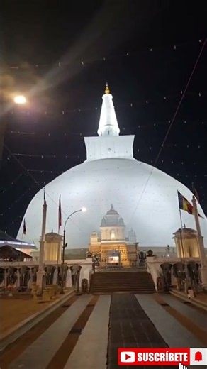 රුවන්වැලි මහා සෑය Ruwanweli Maha Seya at Night 🔥 Anuradhapura, Sri Lanka #Shorts