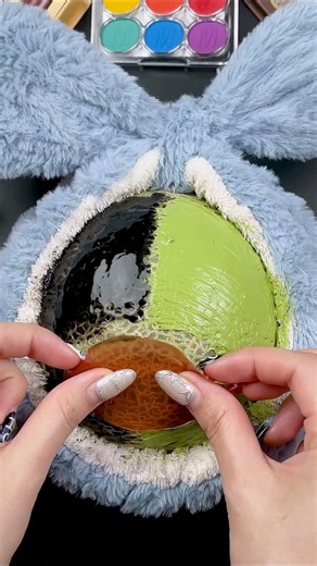 Satisfying Makeup on Fruit ASMR🍉#shorts#makeupsatisfying#makeuptutorial#makeuphaul