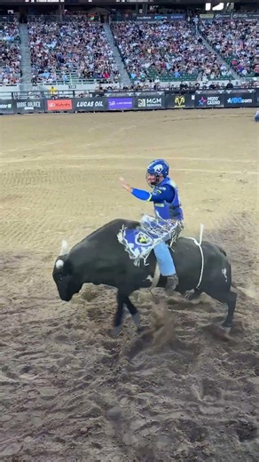 Daniel Feitosa puts 87.05 up for the Broadway Boys 😮‍💨
