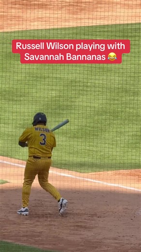 Russell Wilson is living his best life in offseason 😅 (via x/majorleaguemadd) #nfl #football #baseball #russellwilson