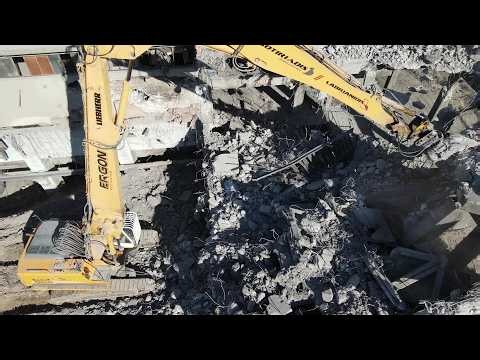 High-Reach Demolition with the Liebherr 954 Long Reach - Sotiriadis-Labrianidis Demolitions