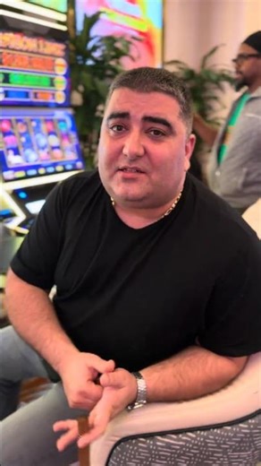 OMG THIS IS IMPOSSIBLE #shorts #slots #vegas