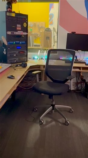 The first Record of the Month Club pick for 2026 is the original version of The Freewheelin’ Bob Dylan, released in 1963 before being pulled by Dylan and Columbia Records, and re-released with an alternate track listing. Early pressings of The Freewheelin’ Bob Dylan originally included four songs that were later pulled: “Talkin’ John Birch Paranoid Blues,” “Let Me Die in My Footsteps,” “Rambling Gambling Willie,” and “Rocks and Gravel.” Those tracks were replaced at the last minute with newer re