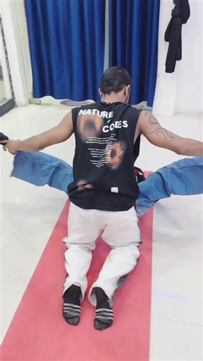 #backpain #tailbonepain #chiropractic #physiotherapy #treatment | back pain