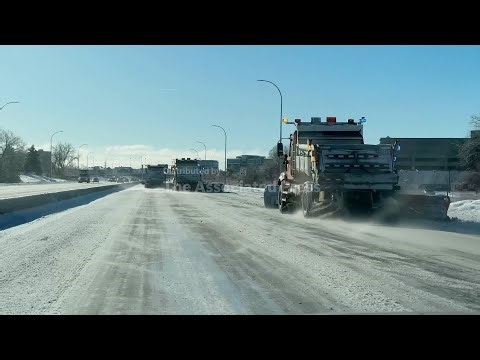 Winter storm slows holiday travel in Midwest