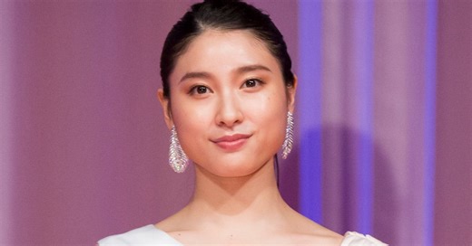 【画像】土屋太鳳、朝ドラ『まれ』の舞台・石川県輪島市を訪問⇨震災で奇跡的に残った「まれケーキ」と再会「涙が出ました」