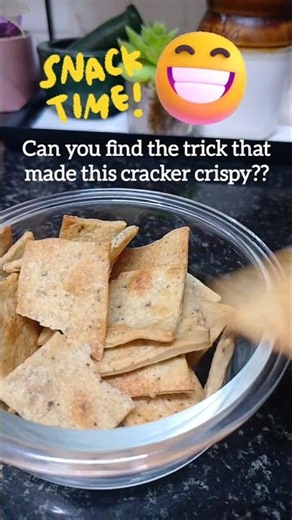 Crispy Oregano Crackers 🌿 Easy Homemade Snack!