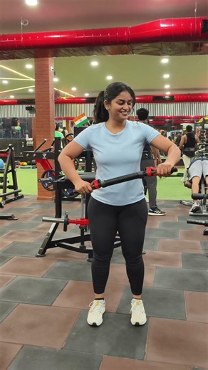 Girls Bar Bend Challenge 💪🔥 Who’s the Strongest?.#motivation #love #gym #girl #motivation.