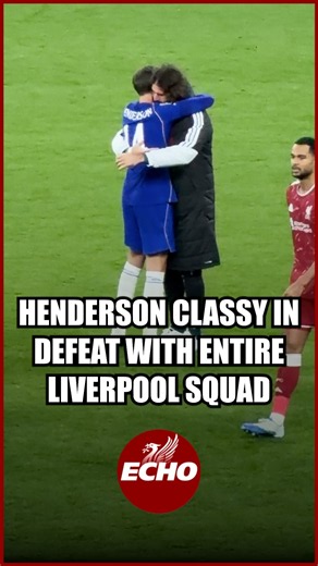 ❤️ Jordan Henderson made sure to shake hands with every Liverpool player after cup defeat 🤝