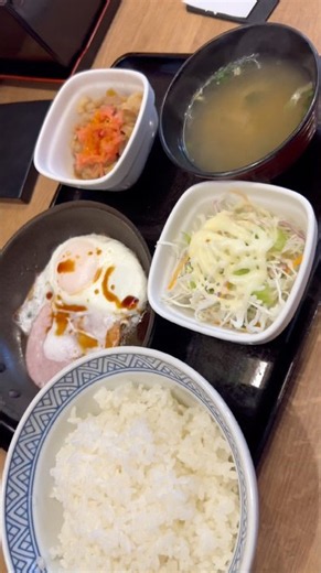 吉野家の朝食がコスパ最強すぎて毎朝これでいいレベル。