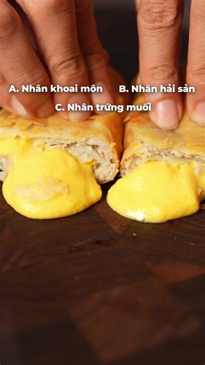Chả Giò Trứng Muối Chảy - Món Ăn Tết Thơm Ngon