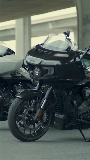 The next-gen. With 126 horsepower of high-revving, liquid-cooled V-Twin muscle, the Chieftain PowerPlus and Indian Challenger bring a different kind of capability to American baggers. #indianmotorcycle