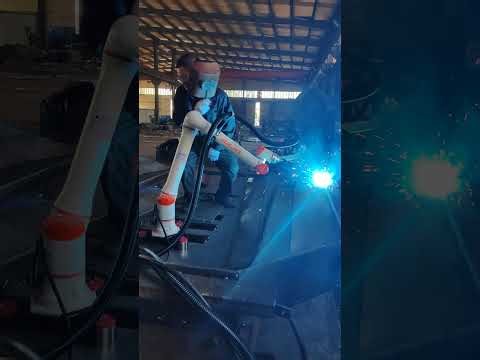 Cobot-Assisted Welding in Excavator Part Manufacturing: Enhancing Quality #weldingcobot #sqrobot