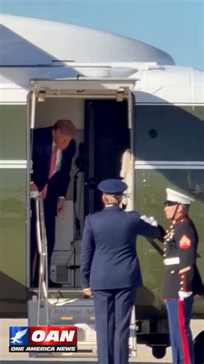 One America News on X: "OAN's @baldwin_daniel_ catches President Trump boarding Air Force One at Joint Base Andrews on his way to Wichita, Kansas, for a campaign rally ahead of the midterm elections. Watch President Trump’s remarks live and in full on OAN!" / X