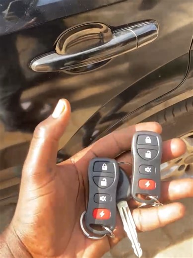 Auto accessoire disponible,bon prix contactez le numéro WhatsApp 22897711465 Nous vendons des accessoires de voiture tels que l'écran Android avec caméra de recul, l'alarme de sécurité, les trackers GPRS, la bâche, la housse de chaise, le tapis, le veCar accessoires disponibles,bon prix contactez le numéro WhatsApp 22897711465 Nous vendons des accessoires de voiture tels que écran Android avec caméra de recul, alarme de sécurité, trackers GPRS, bâche, housse de chaise, moquette, serrure de déver