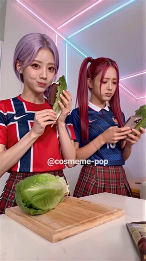 Her Friend Got Lettuce, She Got Ice Cream 🥬🍫 #kpop #parody #football #meme