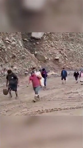 Landslide impacts Peru's Southern Coastal Highway