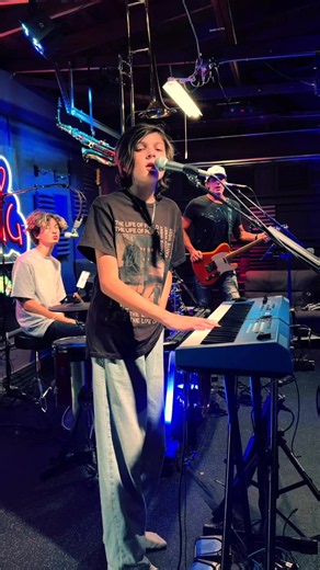 Carry on my way #kansas Full Versions Join us @ Patreon.com/RaizedWrong. See Raized Wrong Live October 30th San Antonio -Nov 12-Seattle, WA #80smusic