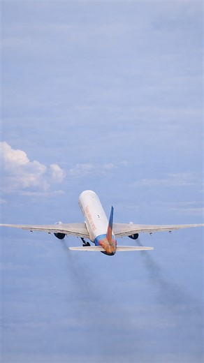 Final passenger flight departure caught on camera