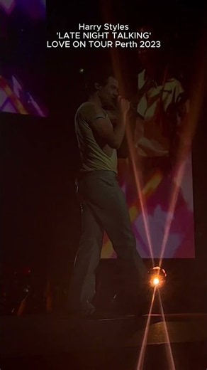 Harry Styles performing 'LATE NIGHT TALKING' live on the Love On Tour ✨ #concert #music